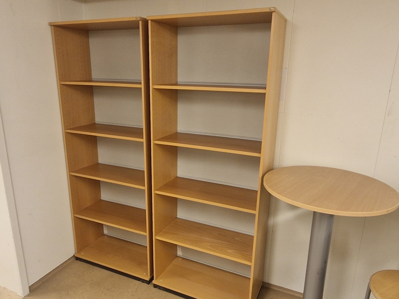 Inredning & möbler 2st hyllor 300kr/st