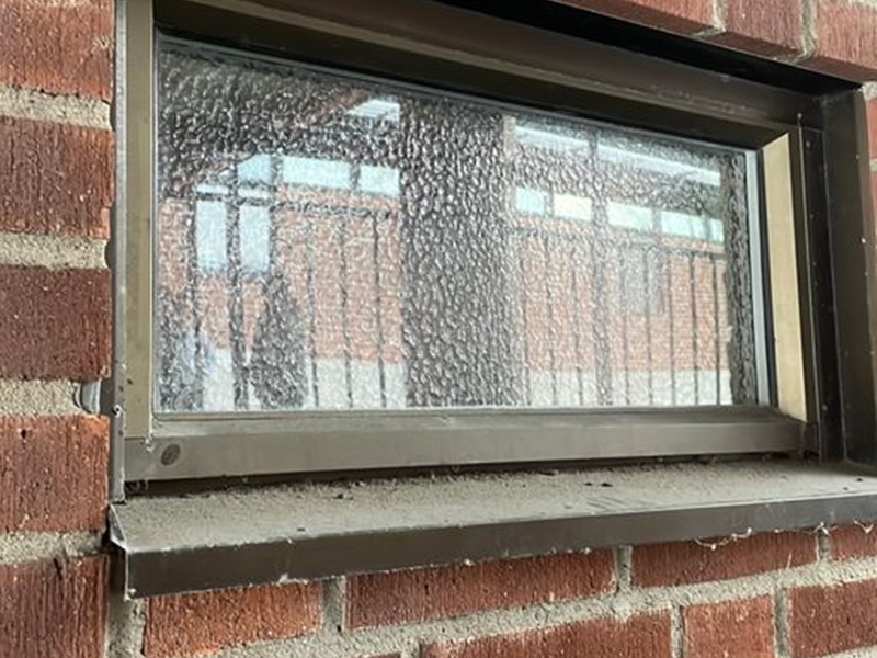 Aluminiumbeklätt träfönster Fasad Öster